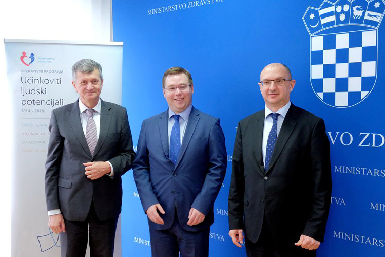 SVEČANOST URUČIVANJA PRVIH UGOVORA O DODJELI BESPOVRATNIH SREDSTAVA ZA USPJEŠNE PRIJAVITELJE U OKVIRU POZIVA NA DOSTAVU PROJEKTNIH PRIJEDLOGA “SPECIJALISTIČKO USAVRŠAVANJE DOKTORA MEDICINE” (UP.02.2.1.02.) IZ EUROPSKOG SOCIJALNOG FONDA